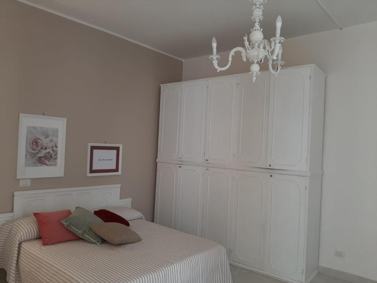 La Vie En Rose - Casa Vacanze Diamante Eksteriør billede